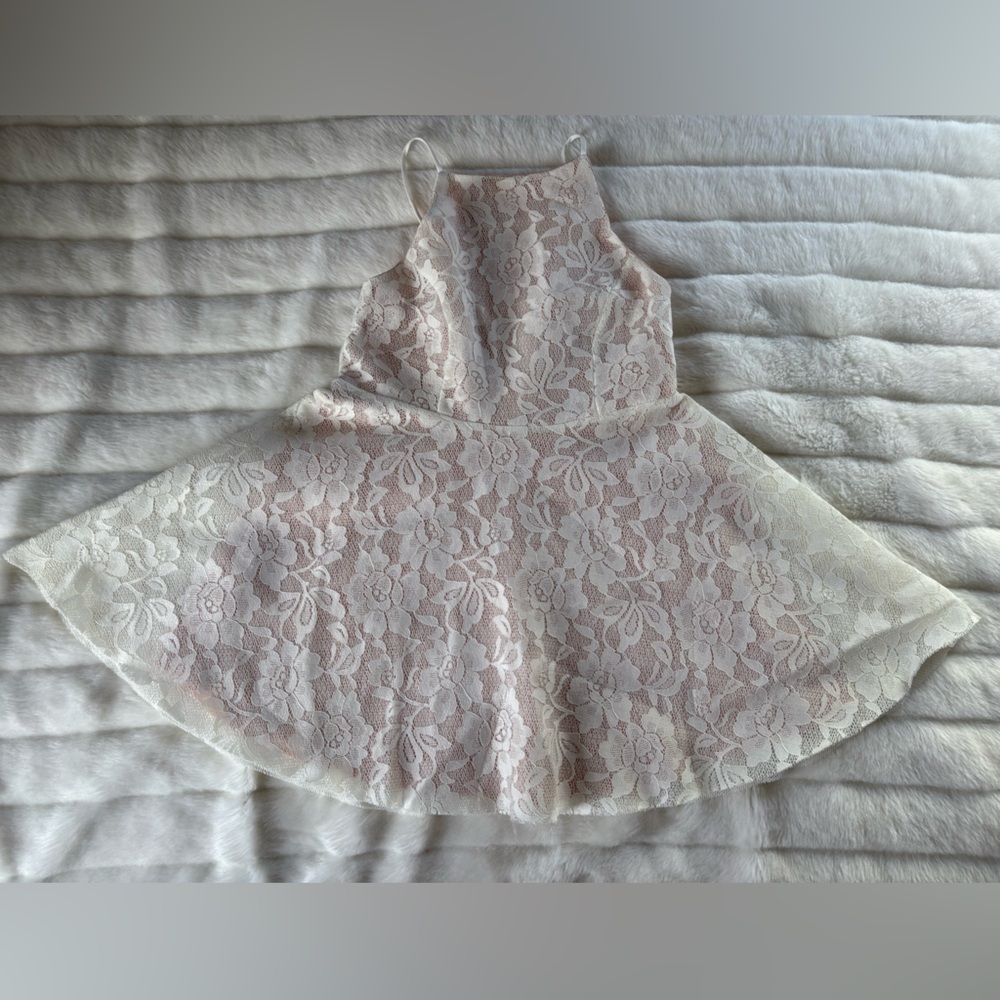 Elegant Lace Dress in Cream and White